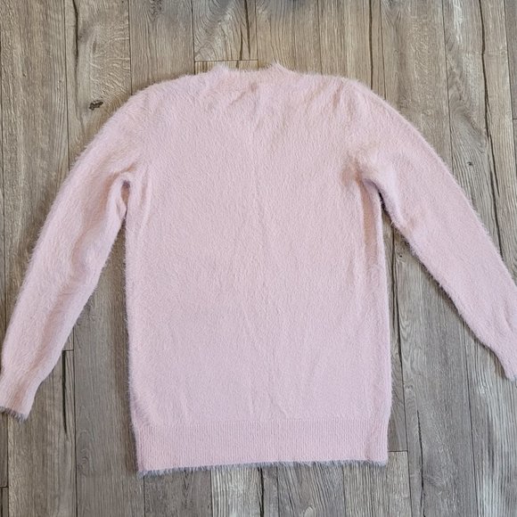 Arizona Light Pink L/S Sweater with cut out V neck Size Medium Fuzzy Faux Fur - Picture 3 of 8